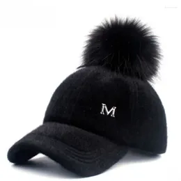 Ball Caps MAERSHEI Winter Vrouwen Haar Baseball Cap Mode M Brief Snapback Warm Pluche Koreaanse vrouwen Zwart Casqutte Gorras Casu