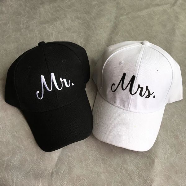 Casquettes de baseball M. Mme Lettre Broderie Casquette de baseball Lavé Coton Doux Chapeaux Hommes Femmes Couple Cadeaux Réglable Gorras 231204