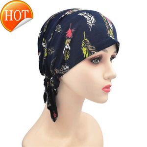 Casquettes de boule Nouveau tissu de plumes incurvées Chapeau de bandeau de fleurs à deux queues Chimiothérapie pratique