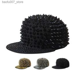 Ball Caps Nightclub DJ Dancer Show Bar Hat Cool Mens Fashion Big Rivet Hip Hop Baseball Hat Hip Hop Youth Teamq240403