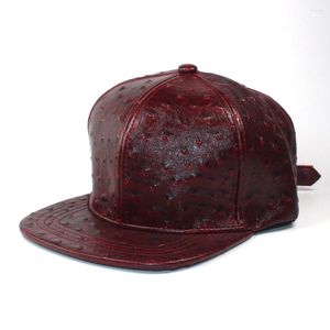 Casquettes de baseball autruche PU bordeaux Strapback casquette de Baseball de haute qualité Style Unique 2023 élégant Faux cuir et chapeau