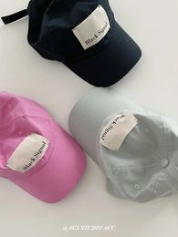 Ball Caps Zachte Top Modemerk Pet Dames Koreaanse stijl Liefhebbers Wild Gezicht Uitziend Klein Doek Label Zonbestendig Honkbal