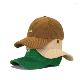 Gorras de bola Sombreros de camionero de algodón sólido Sombreros de otoño para hombres Gorras de papá Sombrero de pana de hueso Gorra de béisbol Base Kappe Fluffy