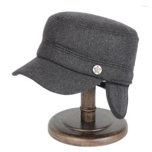 Casquettes de baseball en gros printemps et hiver casquette de baseball à dessus plat chapeaux de camionneur de sport avec cache-oreilles