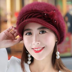 Casquettes de balle hiver femmes béret chapeau fleur fausses perles couleur unie protection de l'oreille coupe-vent imitation fourrure extensible tricoté pointe