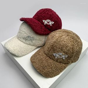 Ball Caps Dames Katoen Berber Fleece Mode Snapback Veelzijdige Koreaanse Vrije tijd Warm Set Met Diamanten Vlinder Herfst en Winter