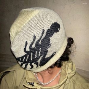 Capes à billes y2k sombre scorpion gothique décontracté laine d'hiver extérieur acrylique tricot femme bonnet hommes chauds grunge hip hop 2569