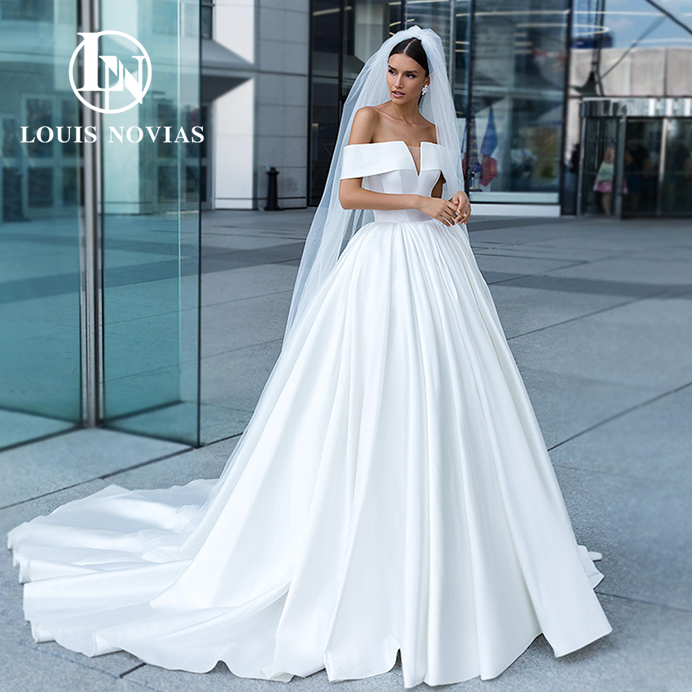 Ball Gown Princess Wedding Dress 2023 Simple Satin Boat Neck Pleats Modern Dresses for Special Occasions Vestidos De Novia