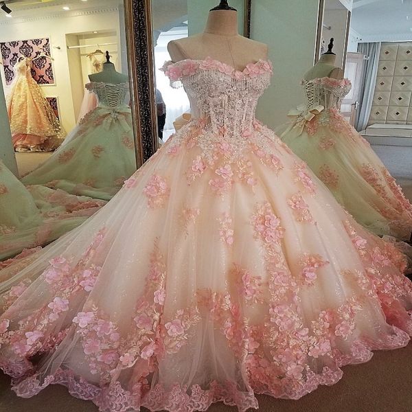Robes de mariée robes de mariée princesse coeur de saut-cartes avec des robes nuptiales à fleurs 3D