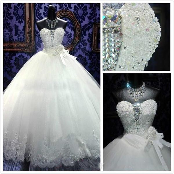 Robes de mariée robe de bal 2019 robes de princesse sans bretelles avec des fleurs faites à la main broderie appliques cathédrale robes de mariée avec R2506