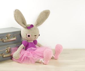Ballerina Bunny Gehaakte Amigurumi Zacht speelgoedkonijn Schattige speelgoedrammelaar6757311