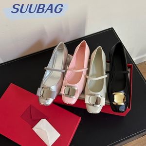 Chaussures de ballerine Livraison gratuite pour femmes avec boîte à chaussures neuves Bow Metal Buckle Square Head Ligne avec semelles souples confortables vintage Mary Jane Flats