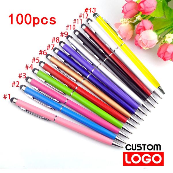 Bolígrafos 100 bolígrafos de cada paquete Mini Metal 2-en-1 Stylus Bolígrafo universal Grabado de texto Bolígrafo de publicidad escolar de oficina personalizado 230630