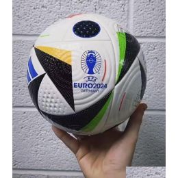 Balls Balls New Top Quality 2024 Euro Cup Taille 5 Soccer Ball Uniforria Final Final Kyiv Pu Granes SlipResistant Football Drop Livrot