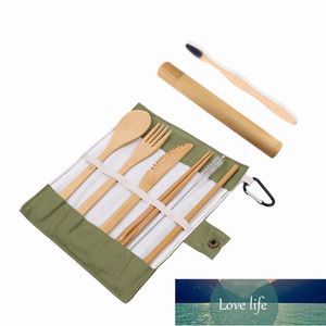 Cubiertos de bambú Utensilios reutilizables con cepillo de dientes de carbón Estuche de bambú Juego de cubiertos de viaje Utensilios para acampar Tenedor Cuchara Juego de cuchillos Precio de fábrica Diseño experto