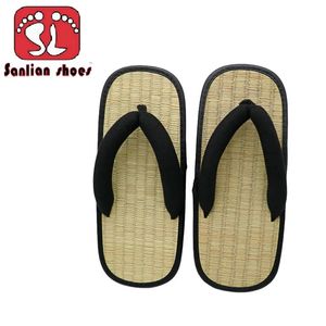 Bamboo Japannenes Chaussures pour femmes maison Tatami Slippers Platform Plaw Flip Flops Wicker Sandals Womans Summer 2023 confortable 240416