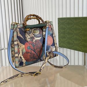 Bambú Conjunto Tote Bag Bolso de mujer Bolsos de compras Estampado de serpiente Patrón de flores Cuero de vaca Cuero genuino Hardware Carta Correa de hombro extraíble Alta calidad