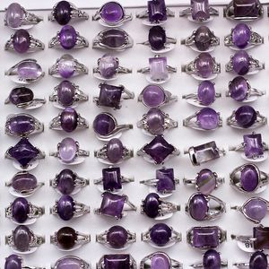 Anneaux de bande 20 pcs / lot Styles mixtes Pierre de cristal violet naturel Mode Bijoux pour femmes 230506