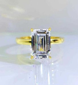 Anneaux de bande 2022 NOUVEAU S925 Anneaux d'argent High Carbon Diamond Emerald Cut Rectangular 7x10 Anneaux explosifs européens et américains34841294254978 X0920