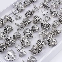 Anneaux de bande 20 pcs/lot Vintage Punk Animal Mix Style métal bijoux anneaux pour hommes femmes taille 8 à 11 231218