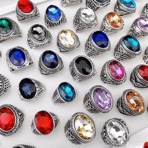 Bandringen 50 -stcs/lot luxe edelsteen punk vintage ring voor dames heren geschenk sieraden met smaragd saffier ruby ​​ruby ​​drop del dhgarden dhydg