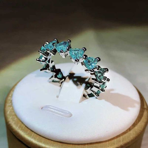 Anneaux de bande 925 Silver High-définition Bijoux Design Paraiba Tourmaline Ring Light Luxury Color Treasure Gift H240425