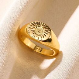 Bands Anneaux Classic Sun Ring Smile Anillos Gold Ring Femme Sourile Sun Couple Ring Beauté Bijoux Bijoux Best Friend Gift Q240427