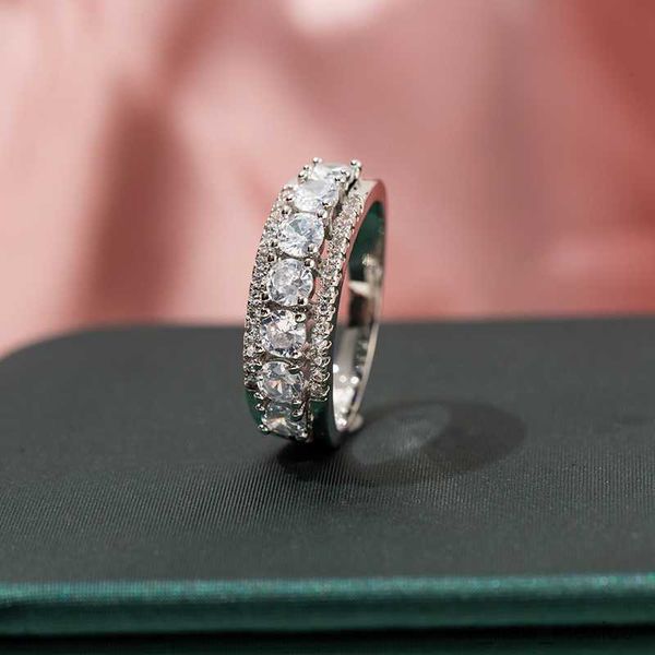 Bagues rondes délicates en zircone cubique pour femmes, bagues esthétiques de mariage, bijoux de fête de luxe, vente en gros