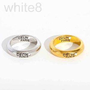 Band Rings designer Cel Designer Plain Advanced Feeling Cd Wind Couple extrêmement simple et polyvalent 6UHW