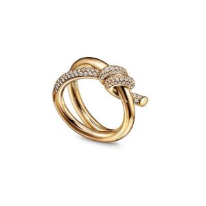 Anillos de banda Anillo de diseñador Damas Cuerda Nudo Lujo con diamantes Anillos de moda para mujeres Joyería clásica 18k Chapado en oro Rosa Boda Dr Dhlhj