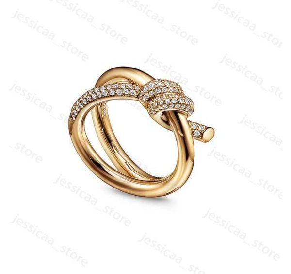 Anillos de banda Anillo de diseñador para mujer Anillo de nudo de cuerda de lujo con diamantes Anillos de moda para mujeres Joyería clásica Chapado en oro de 18 quilates Boda rosa al por mayor J230411