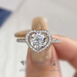 Bandringen DW Luxury 1CT Brillant Cut Moissanite Diamond Hart Ring Dames 925 Sterling Silver Engagement Anniversary Exquisite Jewelry Gift J240410