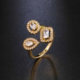 Anillos de banda Ekopdee Nuevo AAA CZ Crystal Cluster Rings for Women Creative Geométrico Finger Anillo de lujo Joyería de lujo Mujer Anillo Joyasl240105