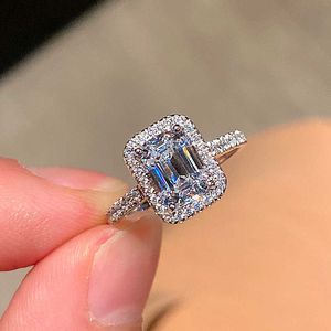 Bandringen Emerald Cut 2Ct Diamond CZ Ring White Gold Gevulde belofte Betrokkenheid trouwringen voor dames edelstenen feest fijne sieraden J230517