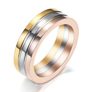 Bandringen Prachtige Japanse en Koreaanse driekleurige mix en match Roestvast staal Titanium Stalen ring Sieraden Heren en Dames Trendy Ring Handwerk J240321