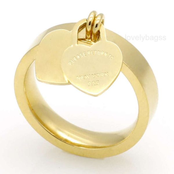 Band Anneaux Bijoux de mode 316l Titane Titane en forme de coeur en forme de coeur en forme de coeur Double Heart Ring Femme pour femme 2024