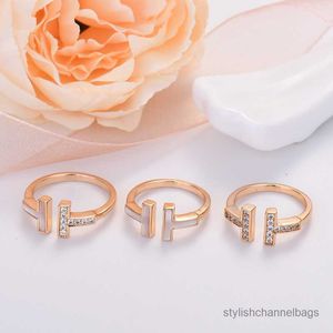 Anillos de banda Joyas de amor de moda anillos de oro para mujeres anillos de diamantes abiertos oro rosa letra T estilo Anillo de bodas el regalo Para alguien que te gusta