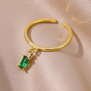 Bandringen Fashion hanger Square Zirkoon roestvrijstalen ringen voor vrouwen Gold Ploated Luxury Designer Ring Girls Gift Wedding Accessories R230822