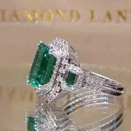 Anneaux de bande Verre cubique vert Filledia Bague pour femme De luxe Mariage Bague de fiançailles Cadeau d'anniversaire 2022 Nouveaux bijoux pour femmes 240125