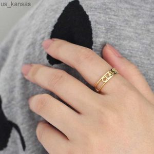 Anillos de banda Letra hueca Anillo personalizado de acero inoxidable Mujer Anillos grabados en oro para mujeres Bagues Pour Femme Anillos de boda R230717