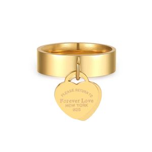 Bands anneaux Sells Vente pour toujours la lettre d'amour Peach Heart Pendant Ring pour les femmes t Famille en acier inoxydable Femmes Q240507