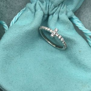 Bands Anneaux bijoux t sier anneau simple élégant polyvalent personnalisé rose rose diamant à main