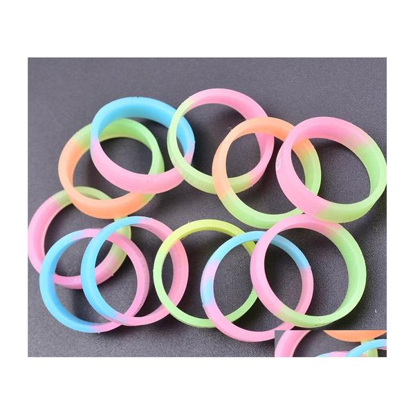 Bande Anneaux Lumineux Sile Bijoux Fluorescent Couleur Aléatoire 20Mmx5Mm Mignon Glow In The Dark Finger Ring Bdehome Drop Delivery Dhjo9