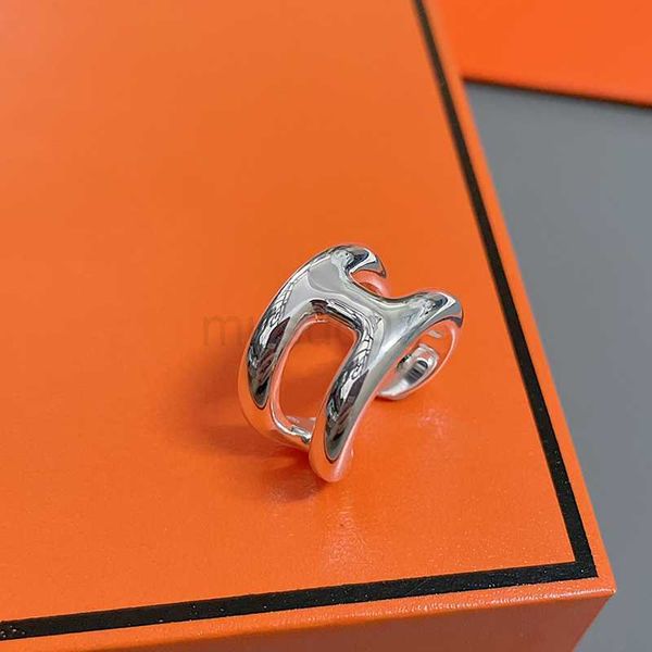 Anillos de banda Diseñador de moda de lujo ins tendencia anillo de diseño minoritario hombres y mujeres moda dedo índice de lujo anillo abierto versátil simple J230612