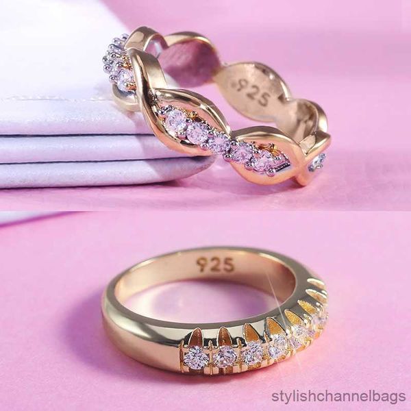 Anneaux de bande de luxe Noble couleur dorée Sproty Style décontracté femmes anneau avec de minuscules anneaux de doigt en pierre de Zircon cubique