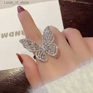 Bands de groupe Luxury Shiny Cubic Zirconia Butterfly Fomen Fashion Silver Color Metal Hollow Engagement Wedding Bijoux H240424