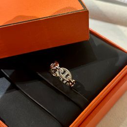 Bandringen Luxurys Brand Rings van topkwaliteit S925 Sterling Silver Pink Neus Round Circle Hollow Ring For Women Sieraden feestgeschenk