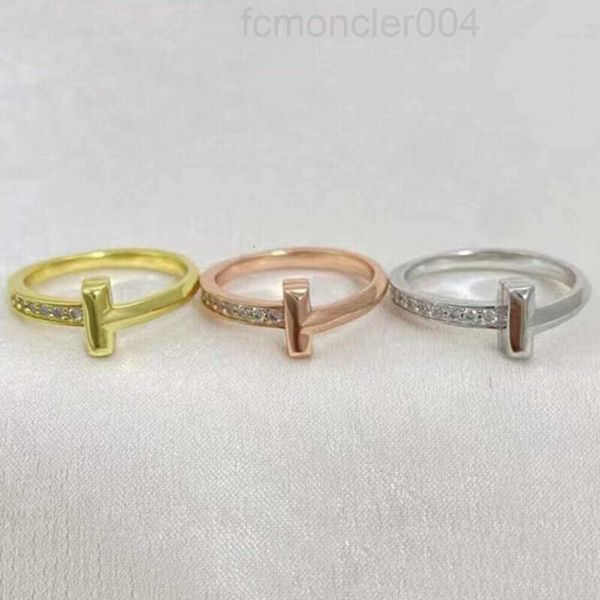 Anillos de banda Diseñadores de lujo Versión amplia para hombres y mujeres Plata esterlina 18k Conjunto de oro con diamantes Pareja Día de San Valentín Presente Roh2 XL97