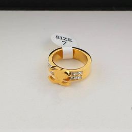 Bandringen Geen doos Mode Dames Designer Ring Dubbele rij Boor Titanium Staal Luxe paar ringen bedrukt