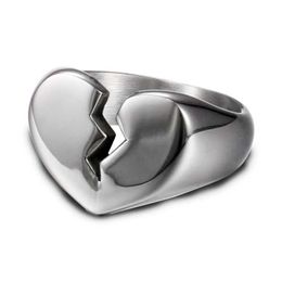 Anillos de banda Punk Rock Titanio Acero Anillos de corazón roto para hombres Mujeres Unisex Amante Joyería Envío de gota Tamaño 6-9 240125